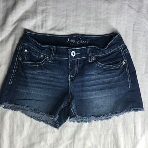 Ariya Jeans shorts